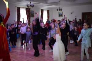 Zabawa karnawałowa dla dzieci